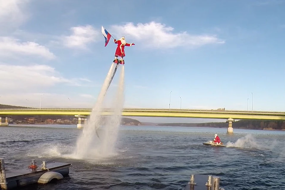 скриншот видео: предоставлено школой флайбординга "FLYHEROES".