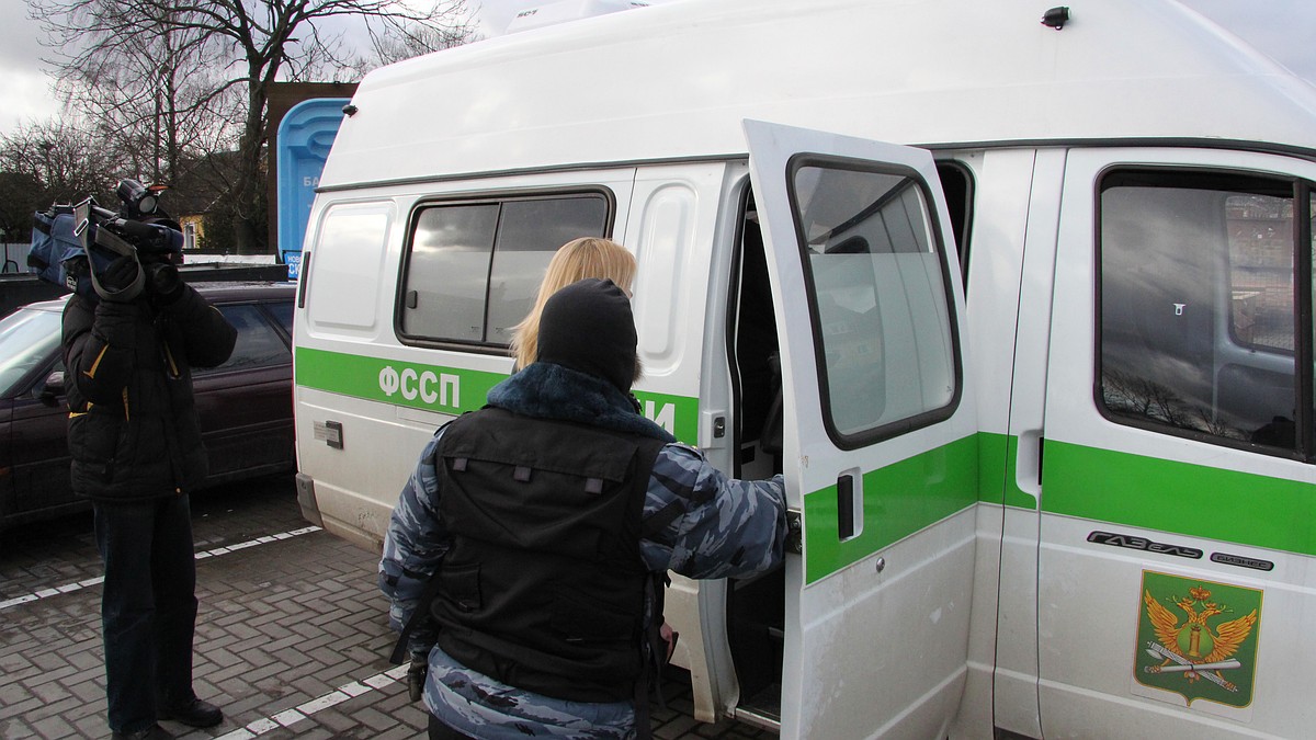 Калининградские судебные приставы начали проверки на дорогах: Заплатил  штраф и катись! - KP.RU