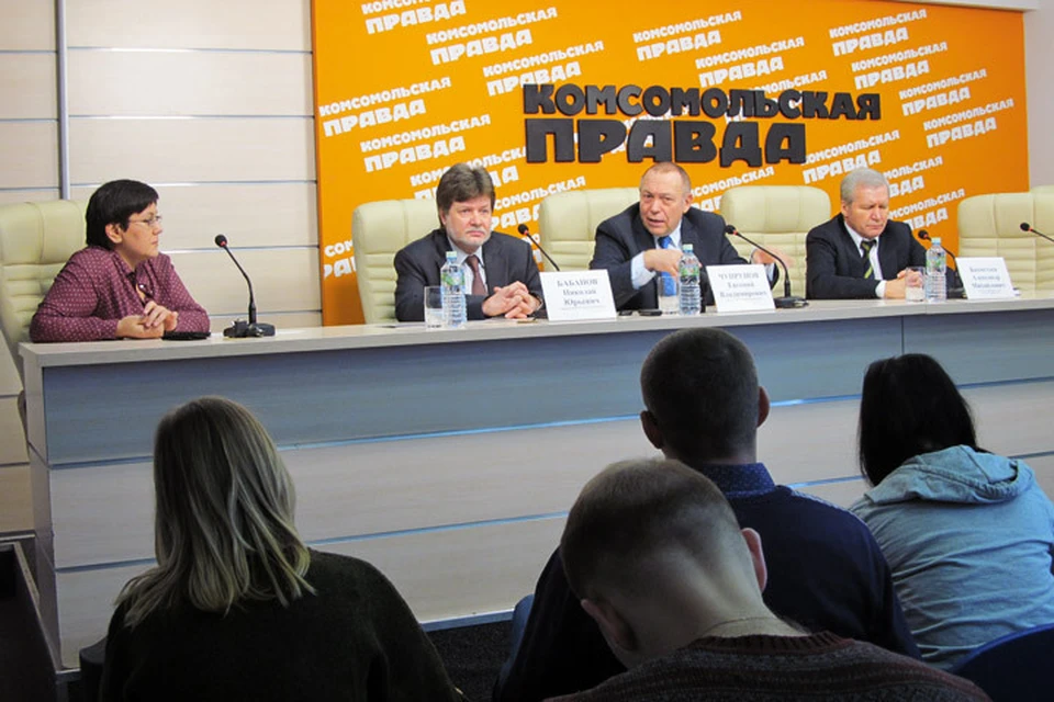 О том, над чем сегодня работают нижегородские ученые, говорилось в пресс-центре «Комсомольской правды» в Нижнем Новгороде»