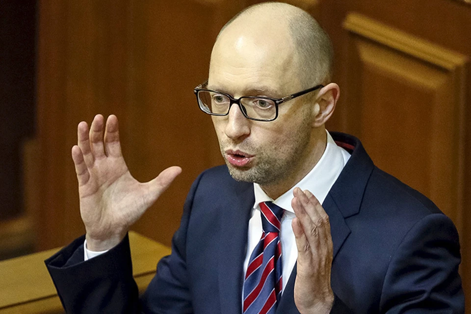 Верховная Рада Украины во вторник удивила многих, вдруг провалив голосование (нужного количества голосов набрать так и не удалось) по вотуму недоверия правительству Яценюка