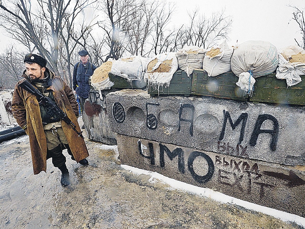 Донбасс между миром и войной: Как Ростов-папа Донецк усыновил - KP.RU