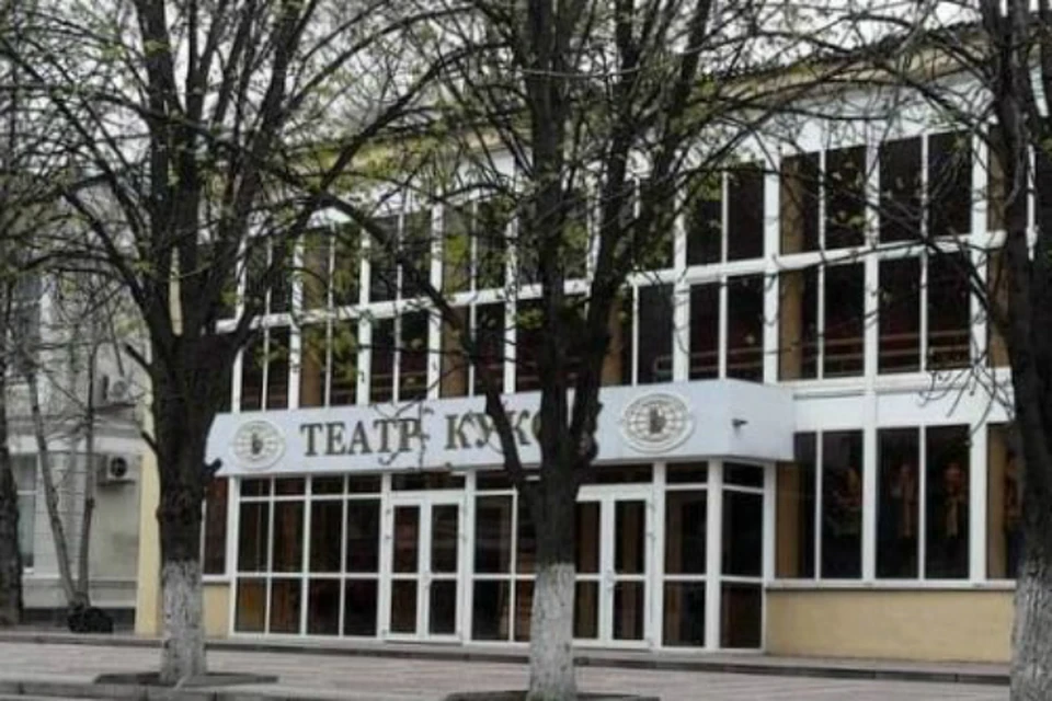 Театр кукол должен освободить это здание на Университетском, 46, до 30 октября 2019 года. Фото: change.org.