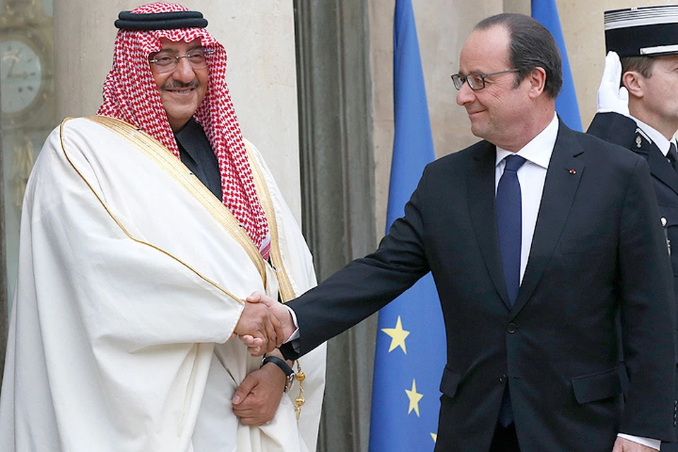 Франсуа Олланд и министр внутренних дел Саудовской Аравии принц Мухаммед бен Наиф.