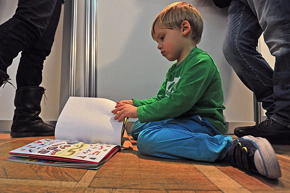 Как сделать первое чтение интересным для ребенка родителям расскажут сегодня в 16.05 мск