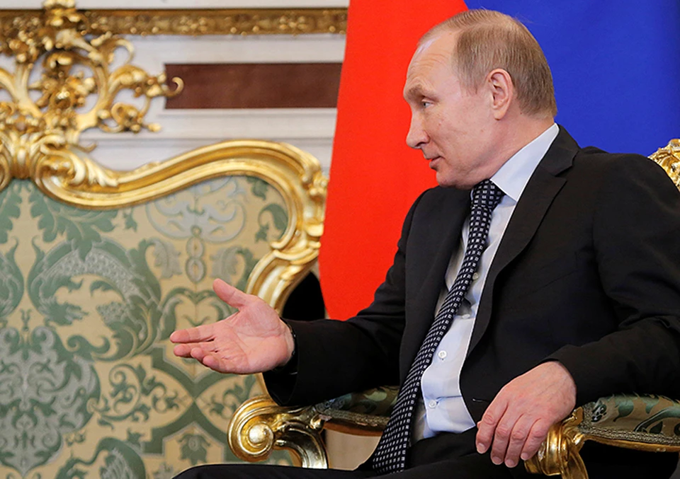 Путин сумел вернуть народу гордость за страну, восстановив внешние признаки великой державы
