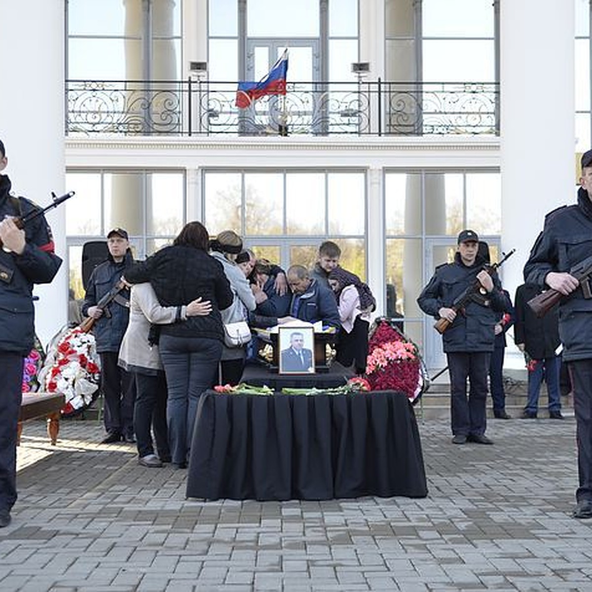 Прежде, чем убить полковника Гошта, его пытали и требовали денег - KP.RU