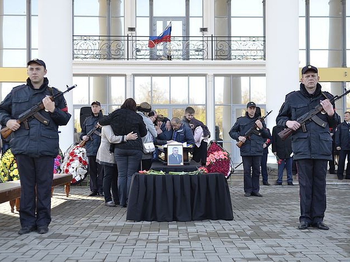 Прежде, чем убить полковника Гошта, его пытали и требовали денег - KP.RU