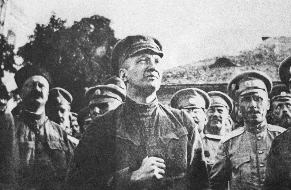 Александр Керенский на митинге, 1917 год ИТАР-ТАСС/Архив