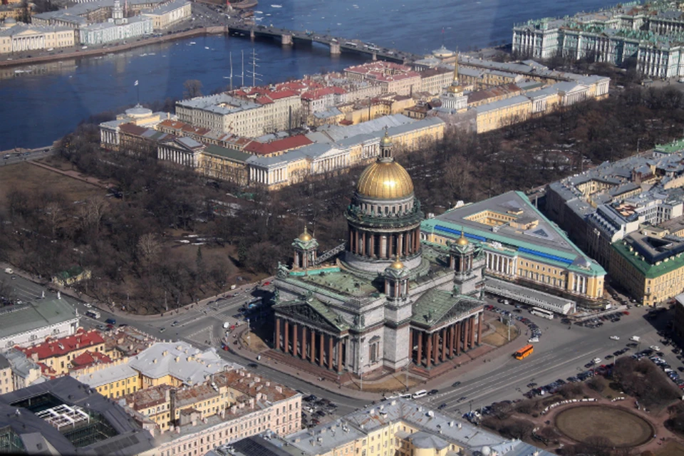 Почетных граждан в Петербурге стало на два человека больше