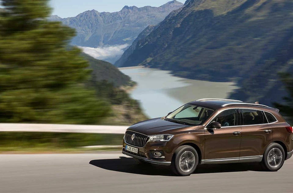 Borgward BX7 похож на европейца. Оно и не удивительно. Над машиной работали немецкие дизайнеры и художники. Фото Borgward