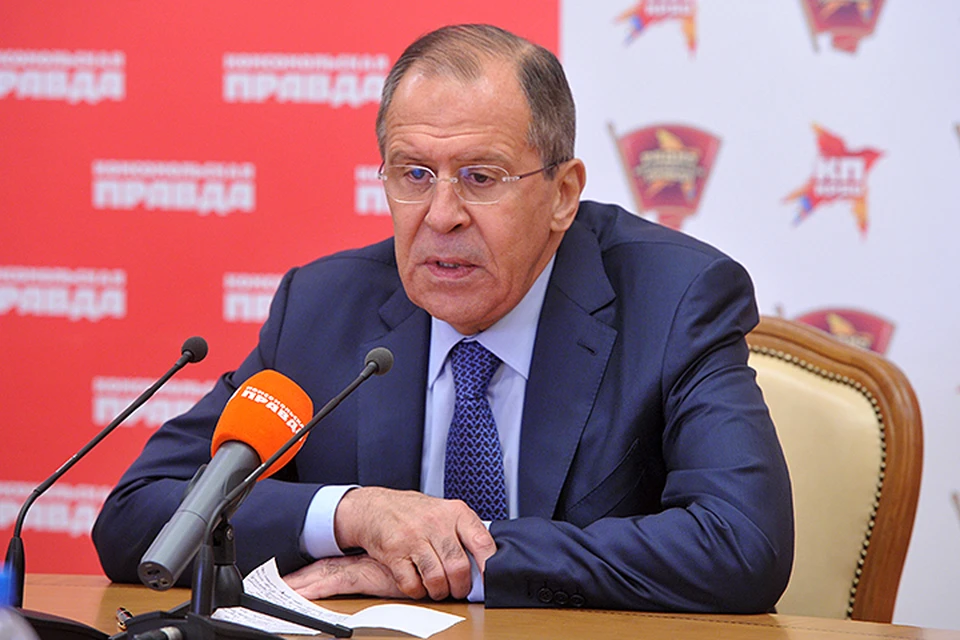 Министр иностранных дел ответил на вопросы журналистов и читателей "Комсомольской правды"