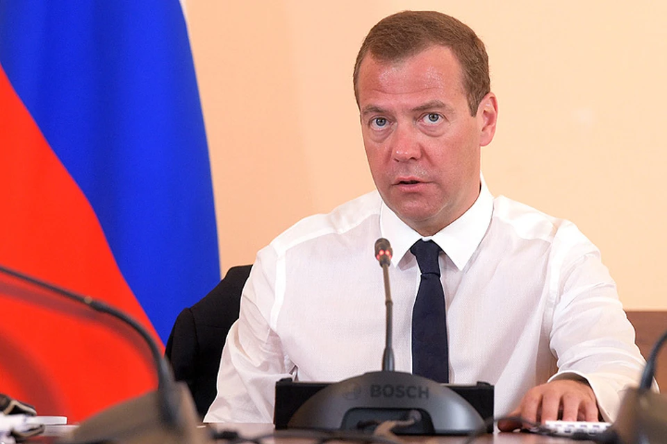 25 июля 2016. Премьер-министр РФ Дмитрий Медведев в Севастополе на совещании о текущем состоянии и перспективах развития дорожного хозяйства в Крымском федеральном округе. ФОТО Александр Астафьев/пресс-служба правительства РФ/ТАСС