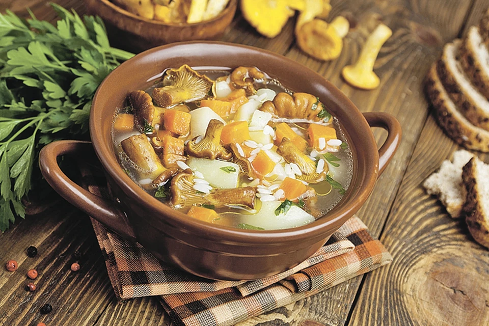 Суп с лисичками и рисом. Фото: фотобанк Лори, Fotolia/PhotoXPress.ru