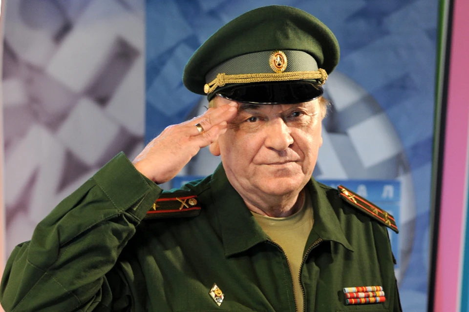 Военный обозреватель, полковник Виктор Баранец