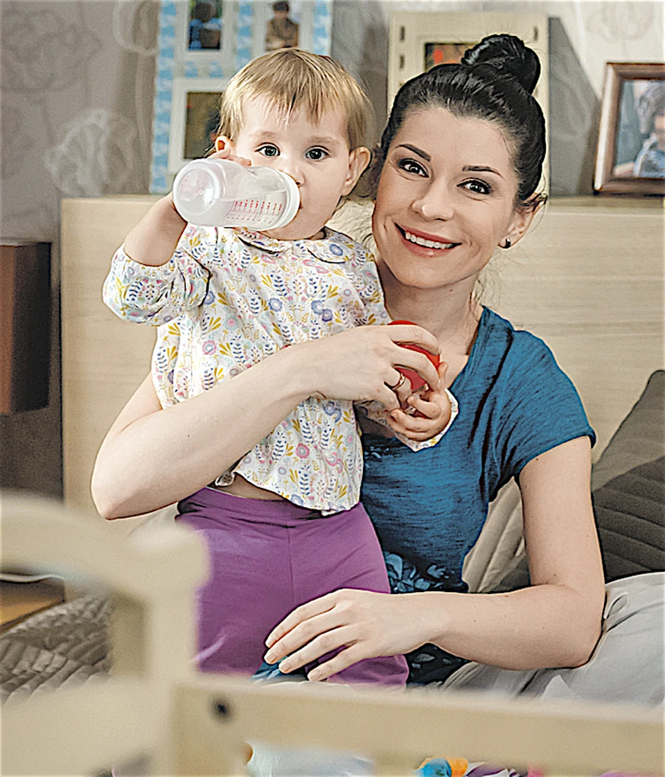 Екатерина планирует снять в сериале свою собственную дочь. А пока ее ребенка играет хоть и маленькая, но уже почти профессиональная актриса. Фото: СТС.