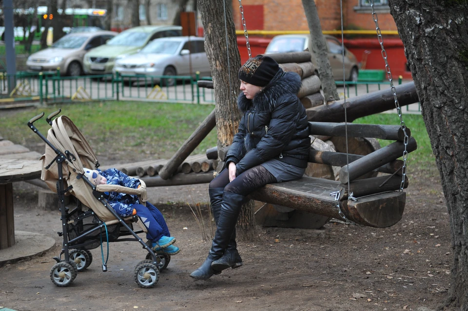 Декретное пособие для молодой мамы не может быть ниже 35 519,8 рублей.