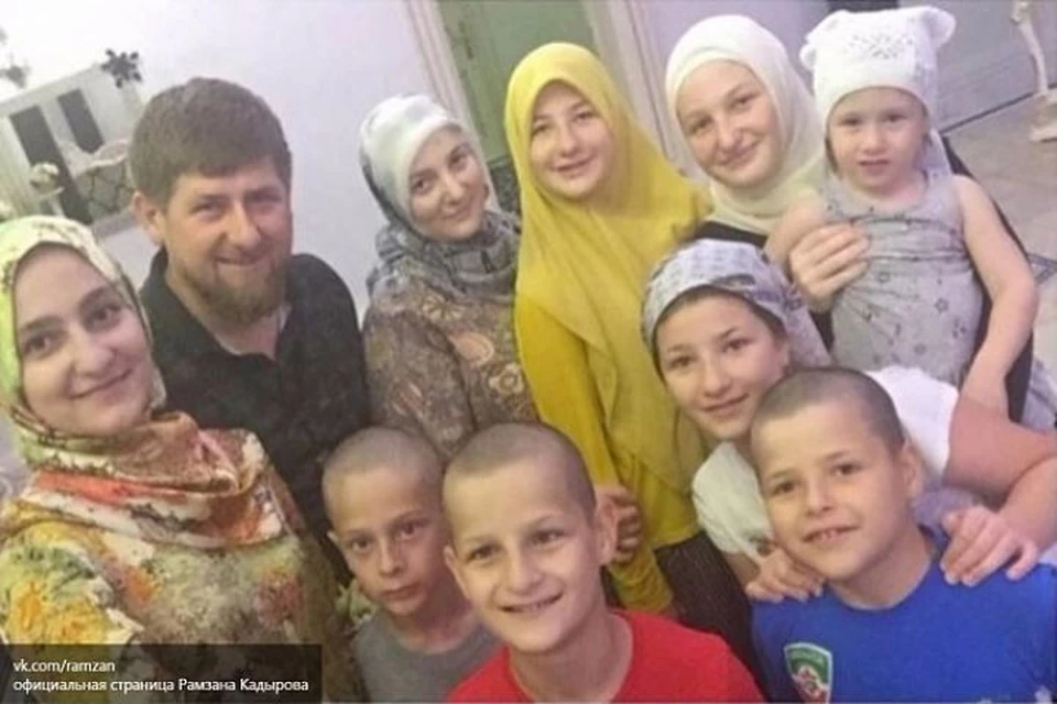 У Рамзана Кадырова - большая семья.