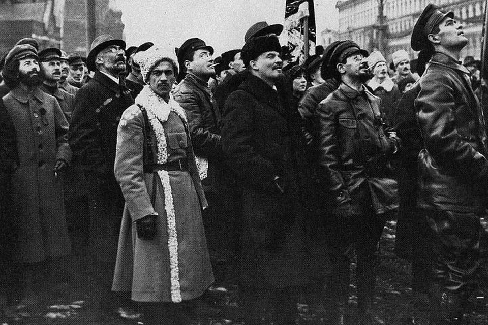 Чем была победа большевиков для России – светом в конце туннеля или же вселенским злом? Фото: Викимедиа