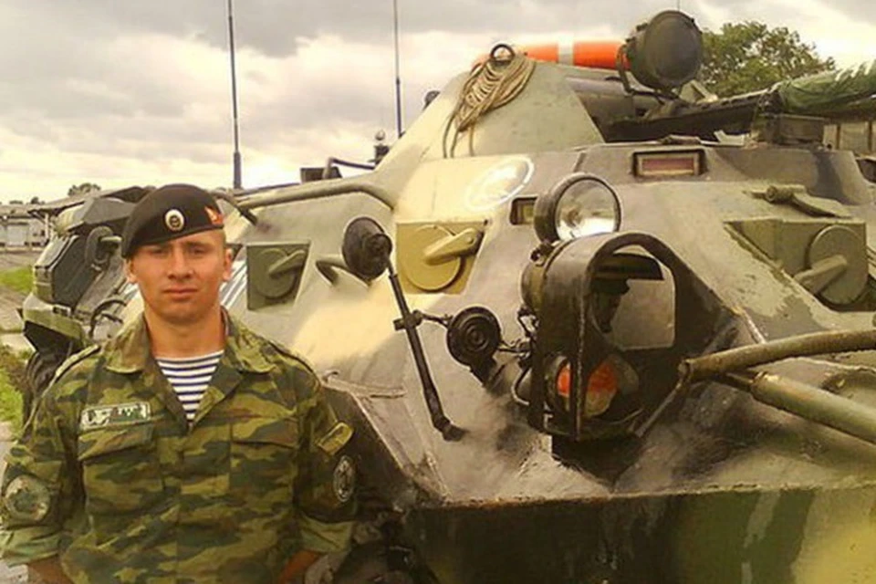 15 июня Андрей Тимошенков получил боевое задание: сопроводить гуманитарный конвой из военного лагеря под Пальмирой в провинцию Хомс. Фото: Минобороны РФ