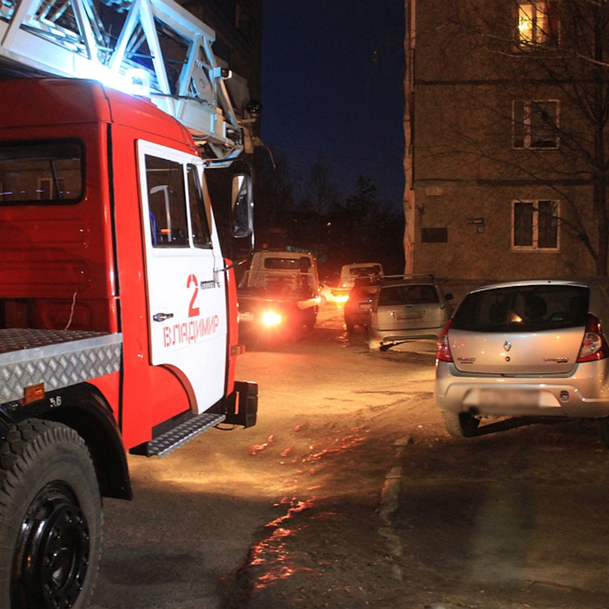 Во Владимире автомобилисты останутся без машин, если встанут на пути  пожарных - KP.RU