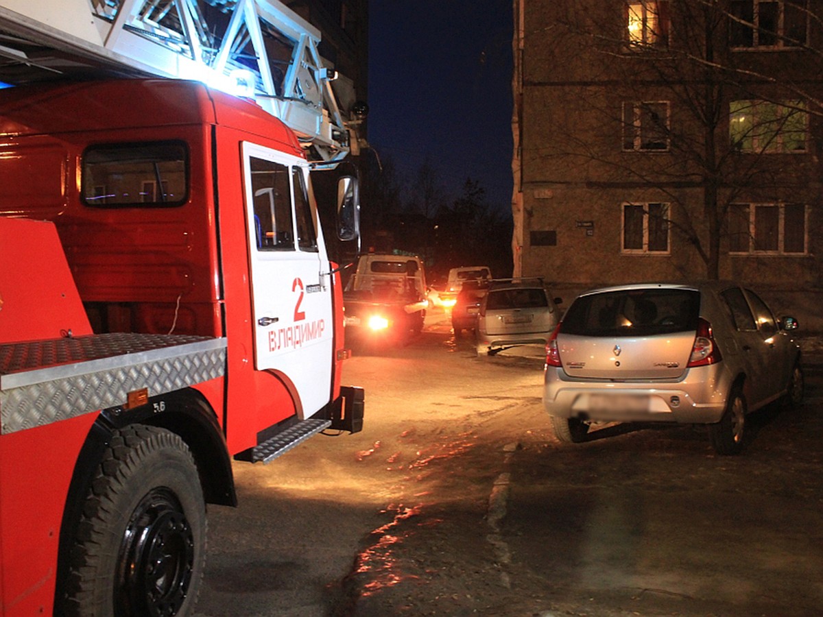 Во Владимире автомобилисты останутся без машин, если встанут на пути  пожарных - KP.RU