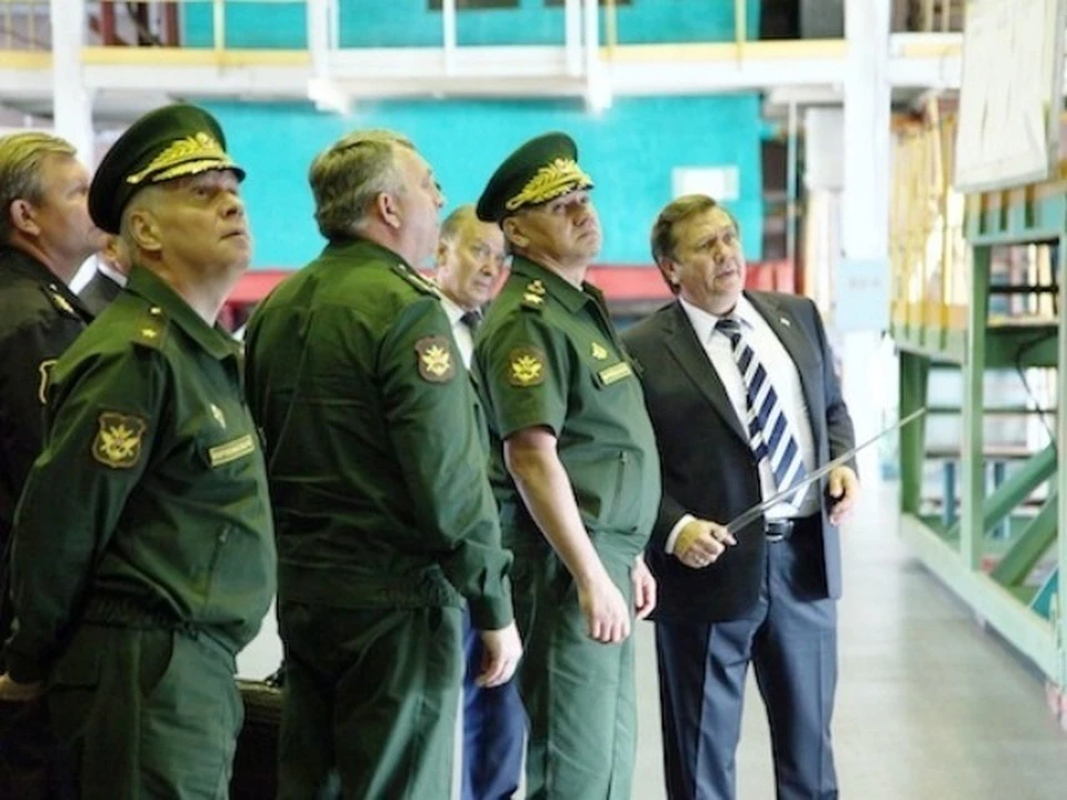 Министр оборону Сергей Шойгу во время визита на ГРЦ. 2013 год.