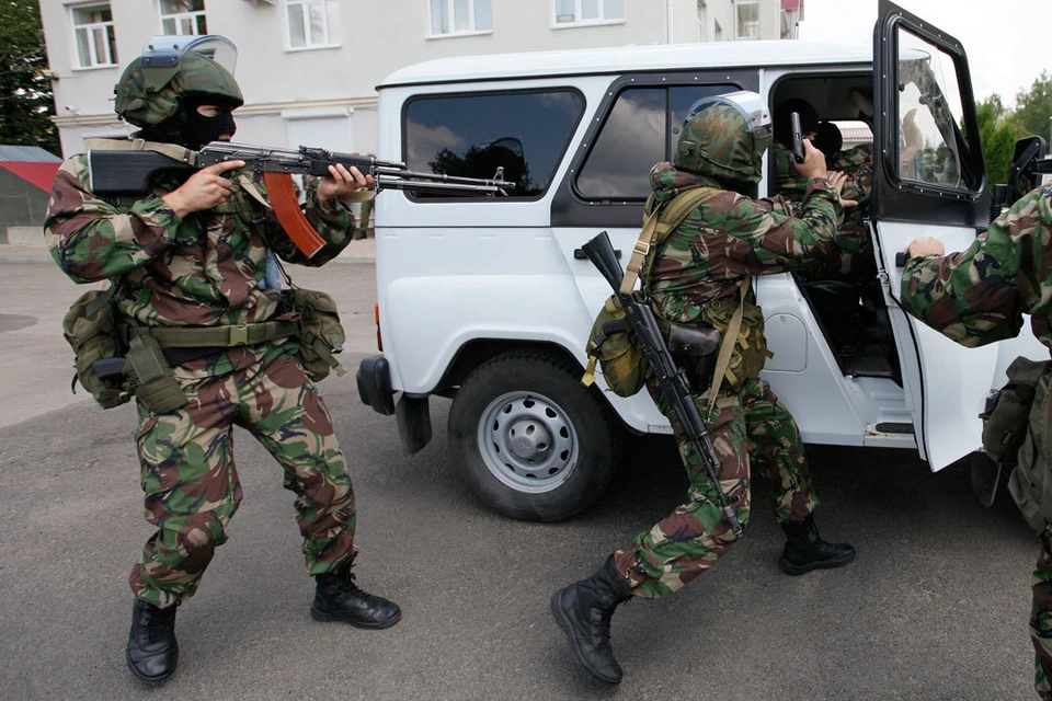 В Дагестане застрелены два боевика, атаковавшие наряд полиции