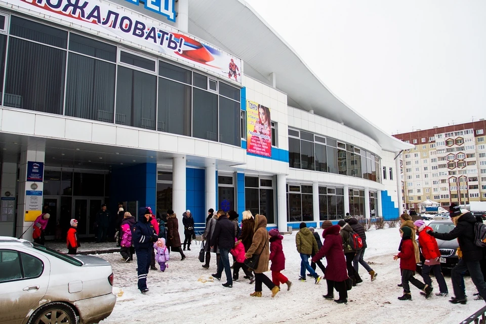 В Пскове организаторы новогоднего шоу для детей оказались мошенниками.