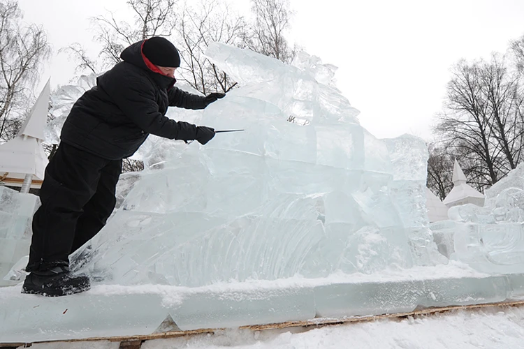 Ледяная галерея «Полярная звезда» открывается в Сокольниках