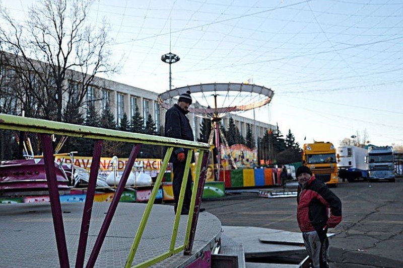 Карусели в центре Кишинева вызвали много нареканий.