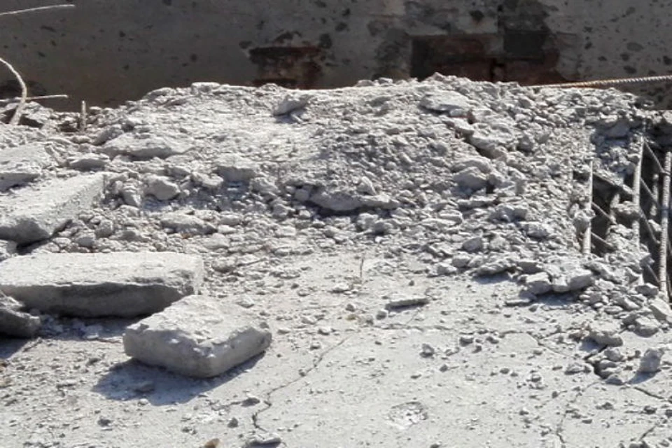 Разрушения на ДФС: снаряды падали рядом со складом хлора. ФОТО: "КП Вода Донбасса"