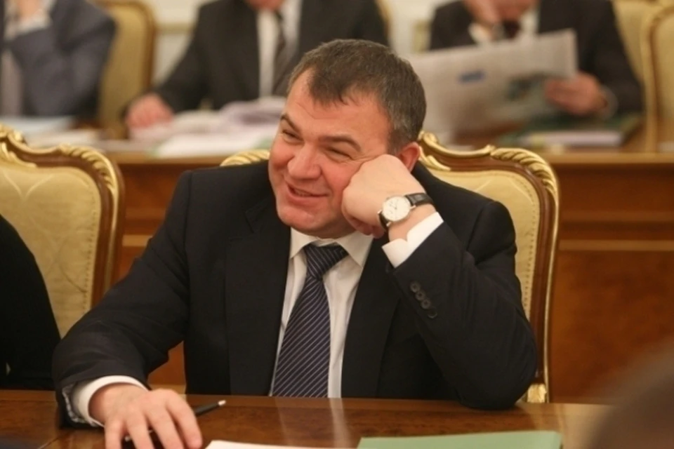 После своей отставки с поста министра Сердюков получил уже 7 (!) назначений.