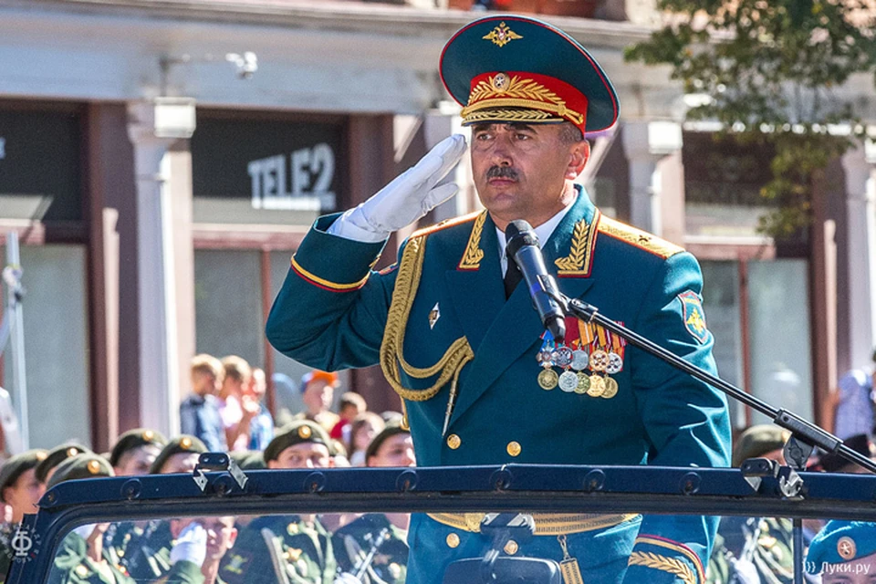 Генерал-майор Петр Милюхин сейчас находится в реанимации Фото: luki.ru