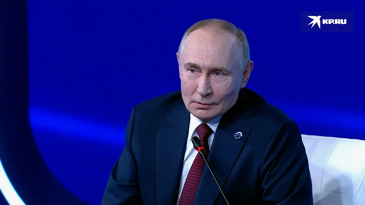 Путин: Не меняется только героизм русского солдата
