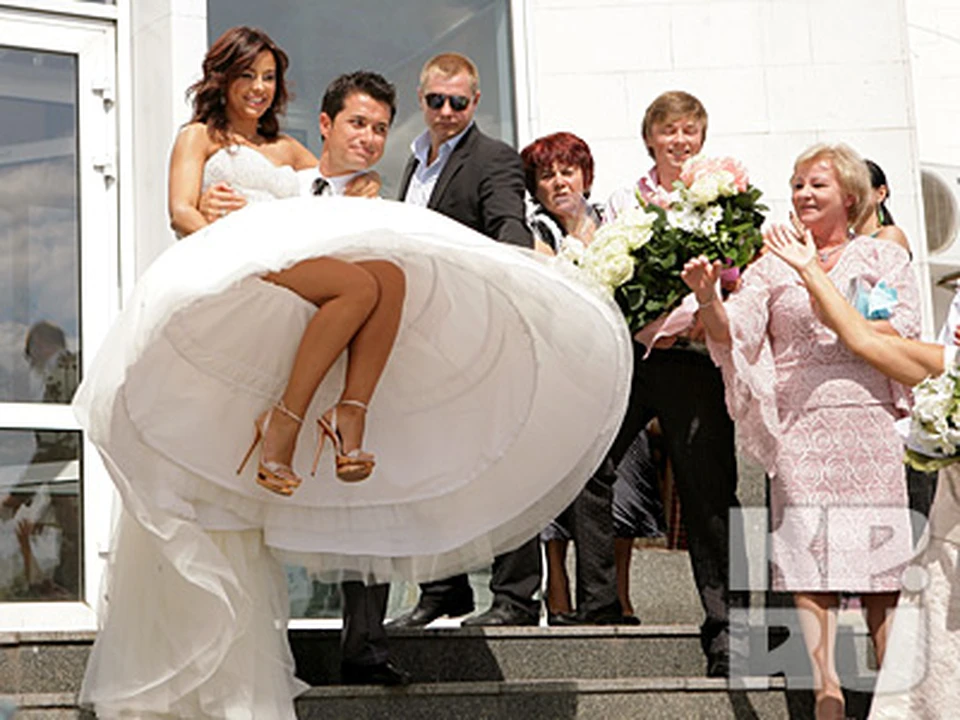 Выйти замуж за бизнесмена. Свадьба Ани Лорак. Свадьба мужа Ани Лорак. Свадебные платья для ЗАГСА.