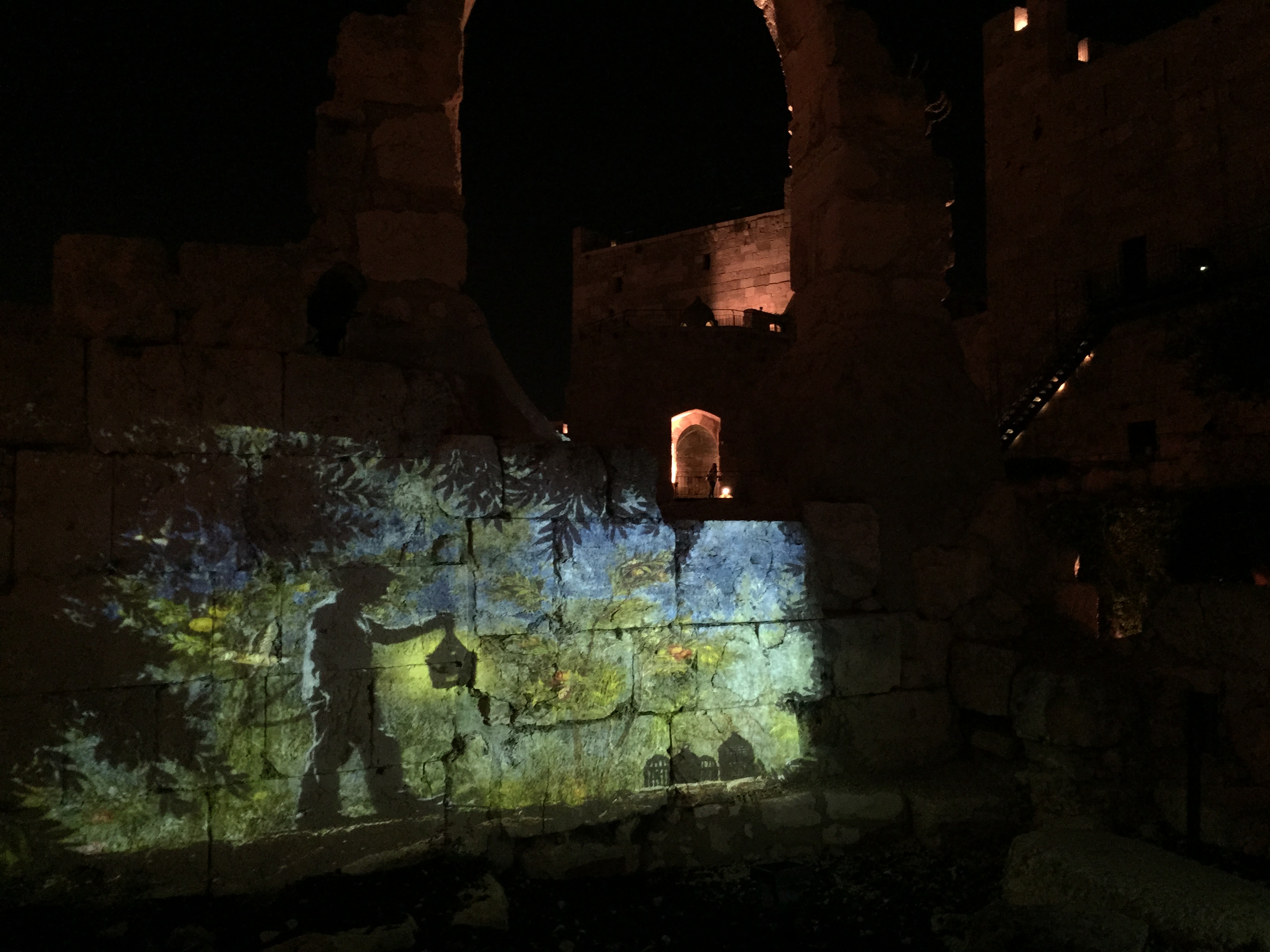 В башне Давида по вечерам проходят светл-музыкальные представления, посвященные истории Израиля. Фото: Евгений СТРИГУНОВ