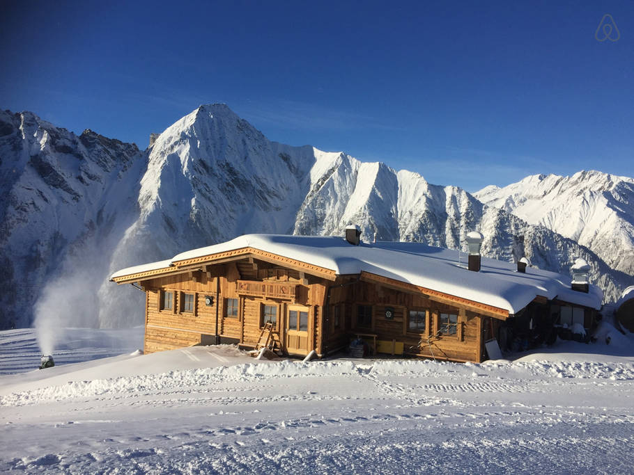 Вокруг только горы.