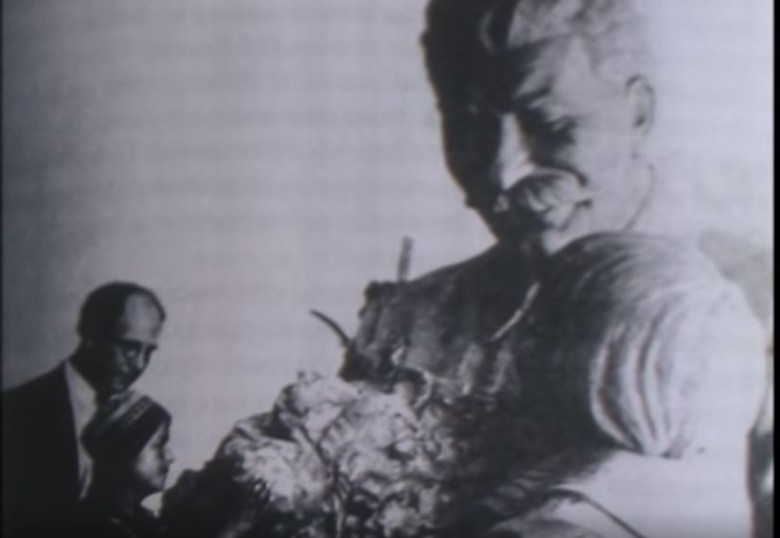1936 году бурятская девочка геля маркизова