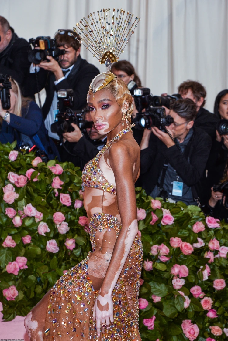 Самые «голые» платья Met Gala-2019: Звезды разделись и оттянулись на  афтепати Бала Института костюма - KP.RU