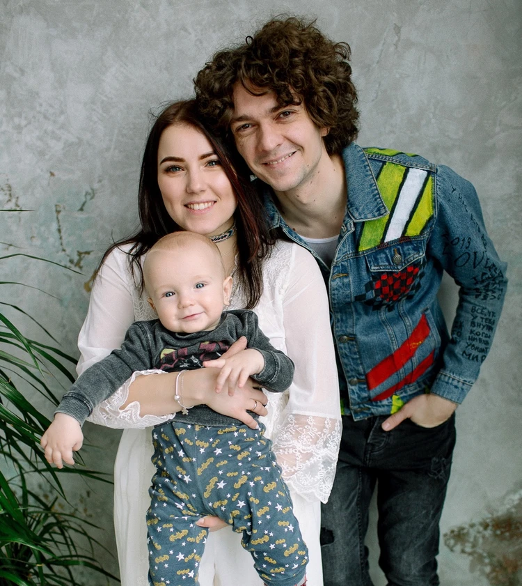 Лера Мастерконың эротикалық фотосуреттері Күлімсіреу секс