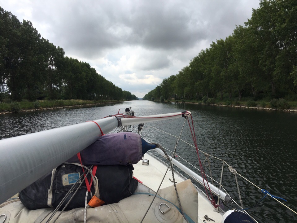 Францию прошли по каналам