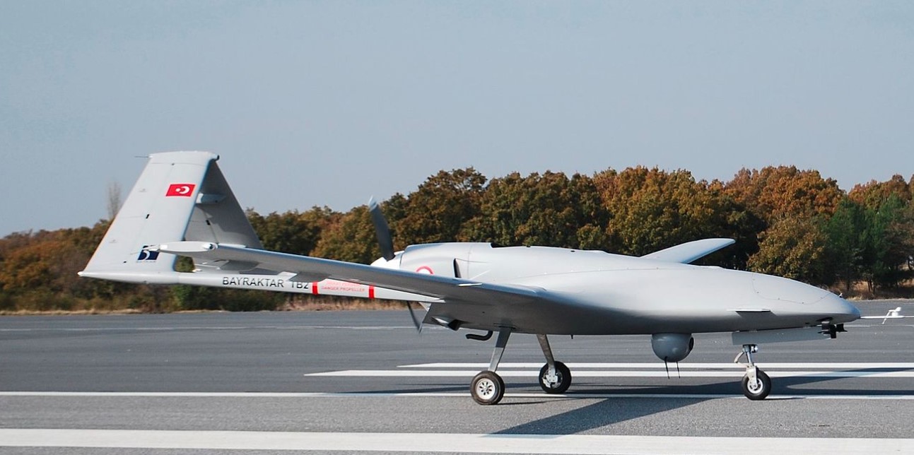 Турецкий ударный оперативно-тактический средневысотный беспилотный летательный аппарат 