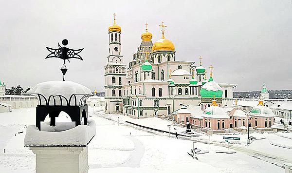 В Крещенскую ночь на берегу Истры будут действовать сразу две купели