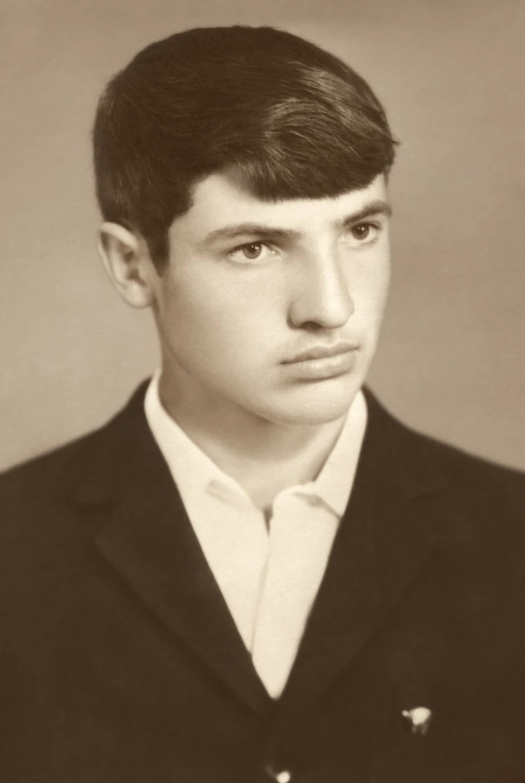 Юношеские фото некоторых современных политиков Юношеские фото некоторых современных политиков Люди