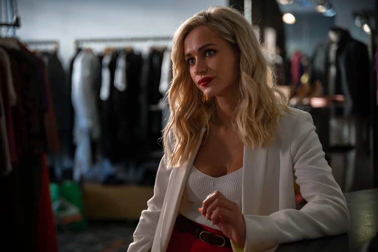 Лик киски құл