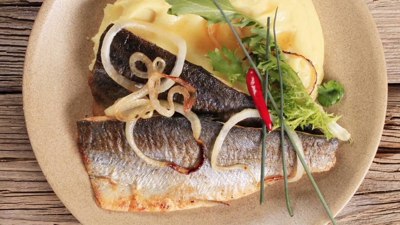 Фото: pixabay.com Многочисленные озера и реки Архыза полны форели, поэтому готовят ее практически в каждом ресторане и придорожном кафе