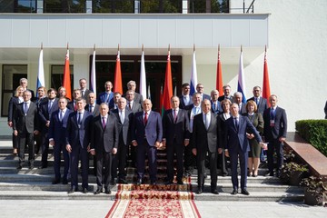Во встрече приняли участие министры двух стран, а также госсекретарь Союзного государства Дмитрий Мезенцев.