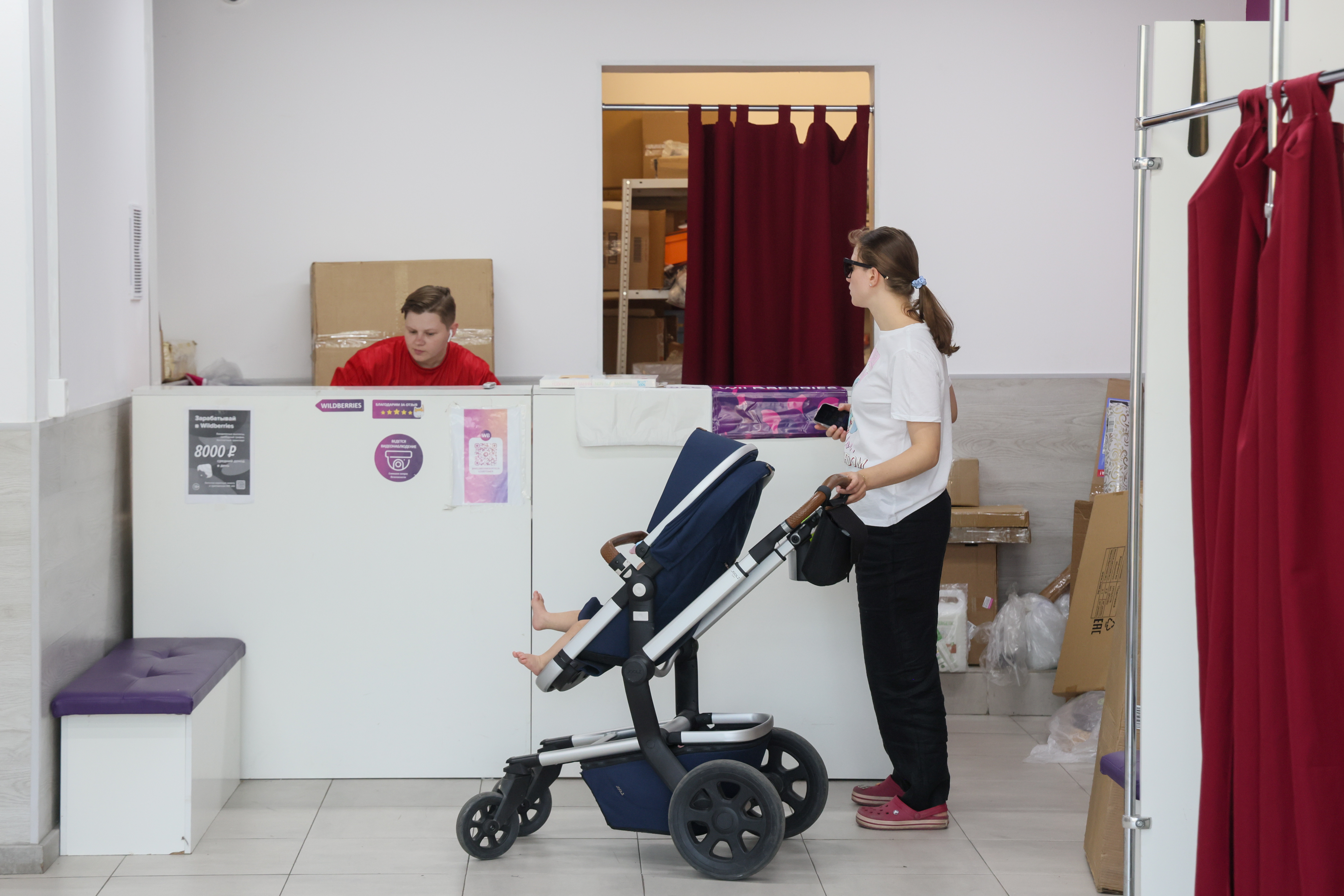 Роспотребнадзор запретил Wildberries брать деньги за возврат некачественных товаров. Фото: Михаил Метцель/ТАСС