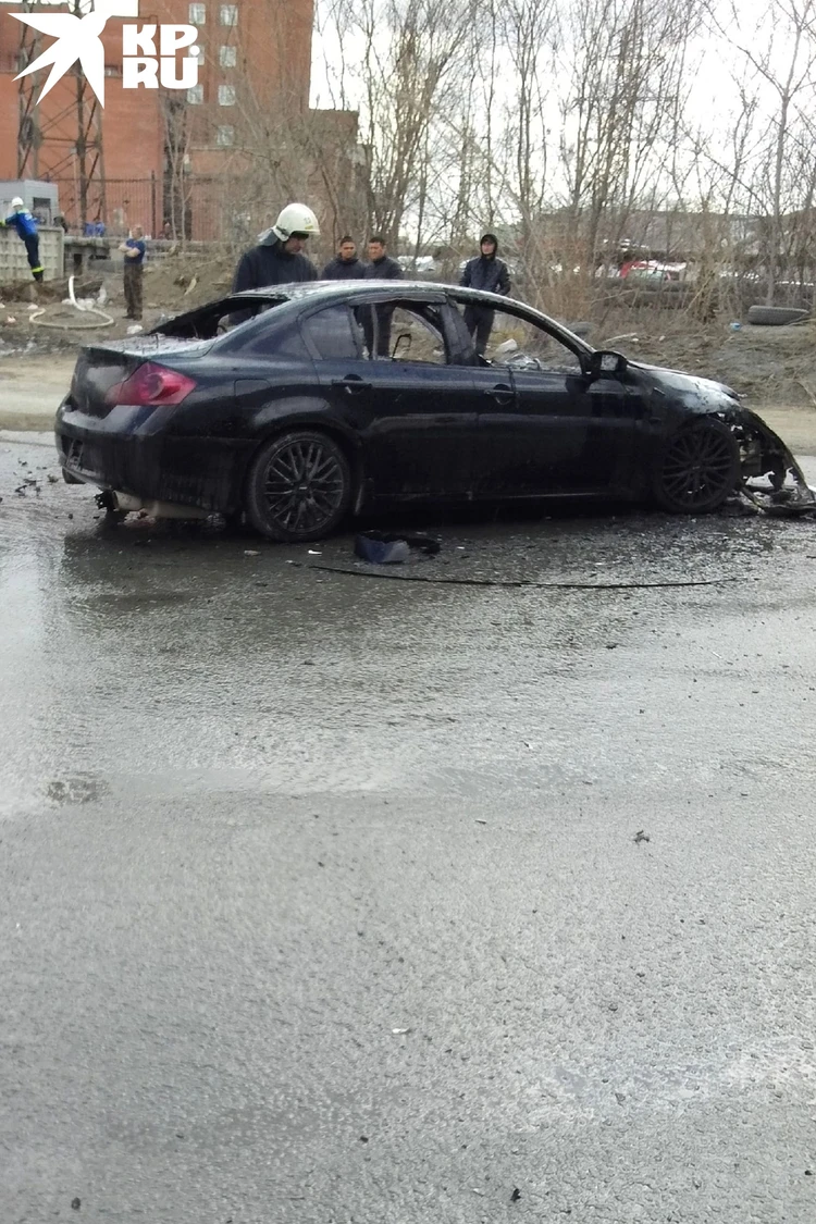 Фото и видео со сгоревшими авто в Ленинском районе Новосибирска появились в  соцсетях - KP.RU