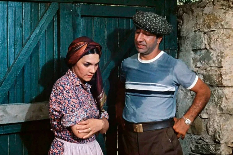 Донара Пилосян и Фрунзик Мкртчян в комедии